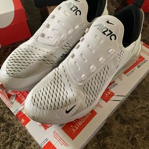 Nike Air Max 270